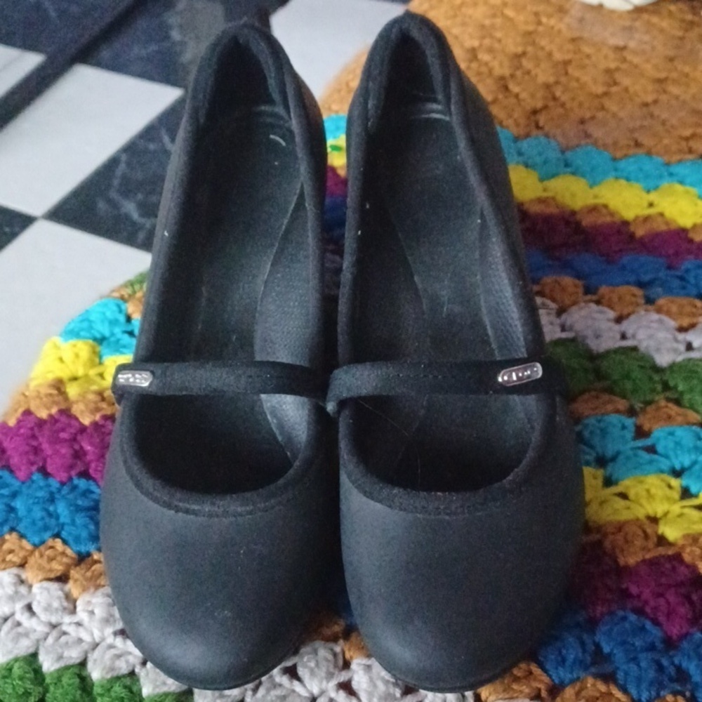 CROCS | wedge heel closed toe maryjane shoes, Cassies, Sz 9